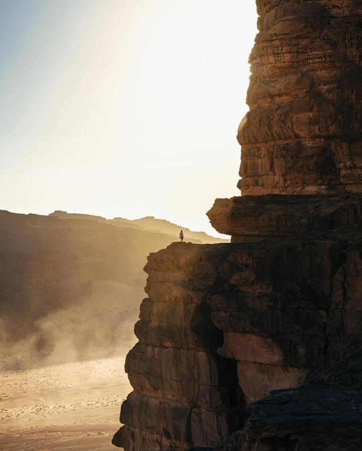 Golden Day Hotel Wadi Rum Buitenkant foto