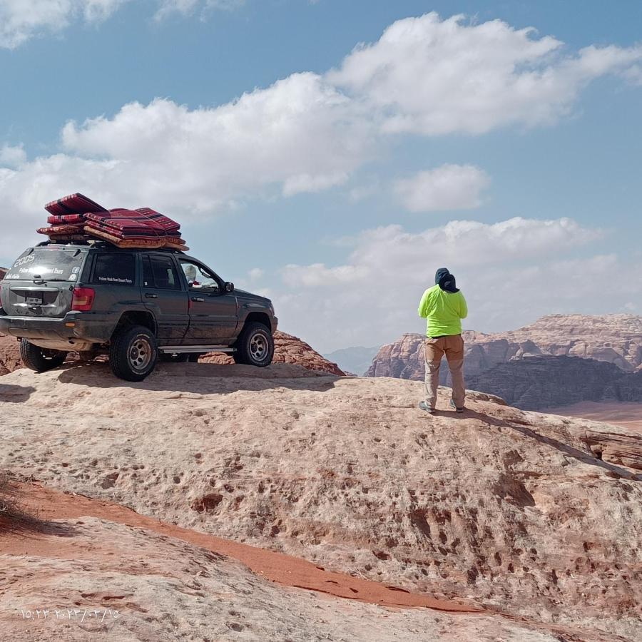 Golden Day Hotel Wadi Rum Buitenkant foto