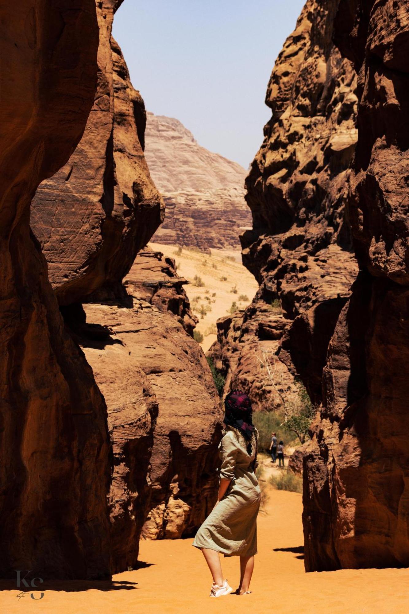 Golden Day Hotel Wadi Rum Buitenkant foto