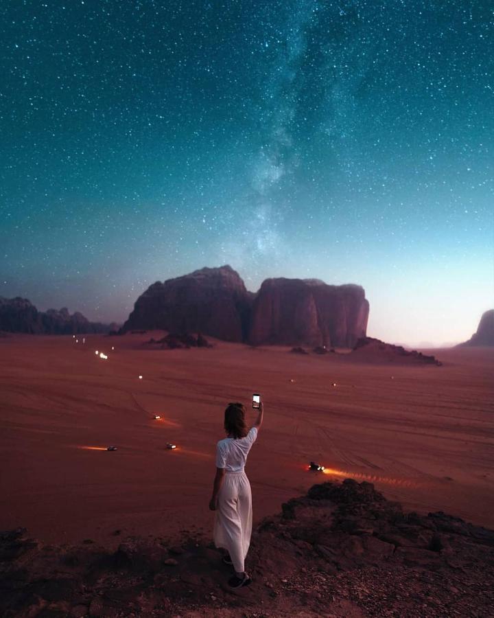 Golden Day Hotel Wadi Rum Buitenkant foto